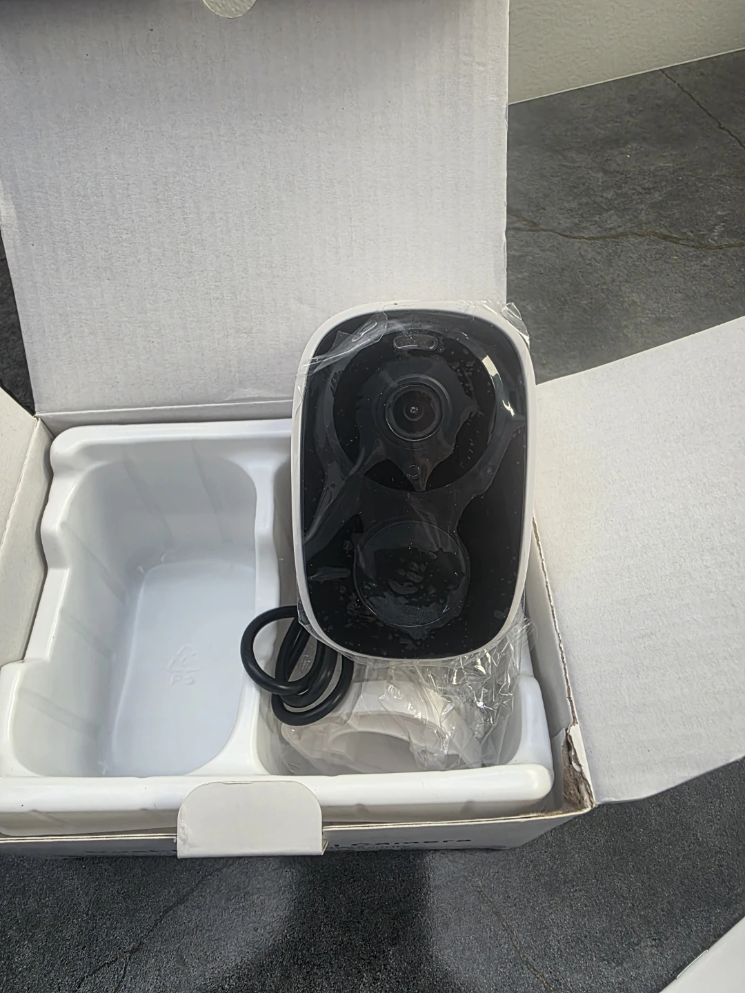 Dual-band Wi-Fi Camera with Long-lasting Battery - photo 4