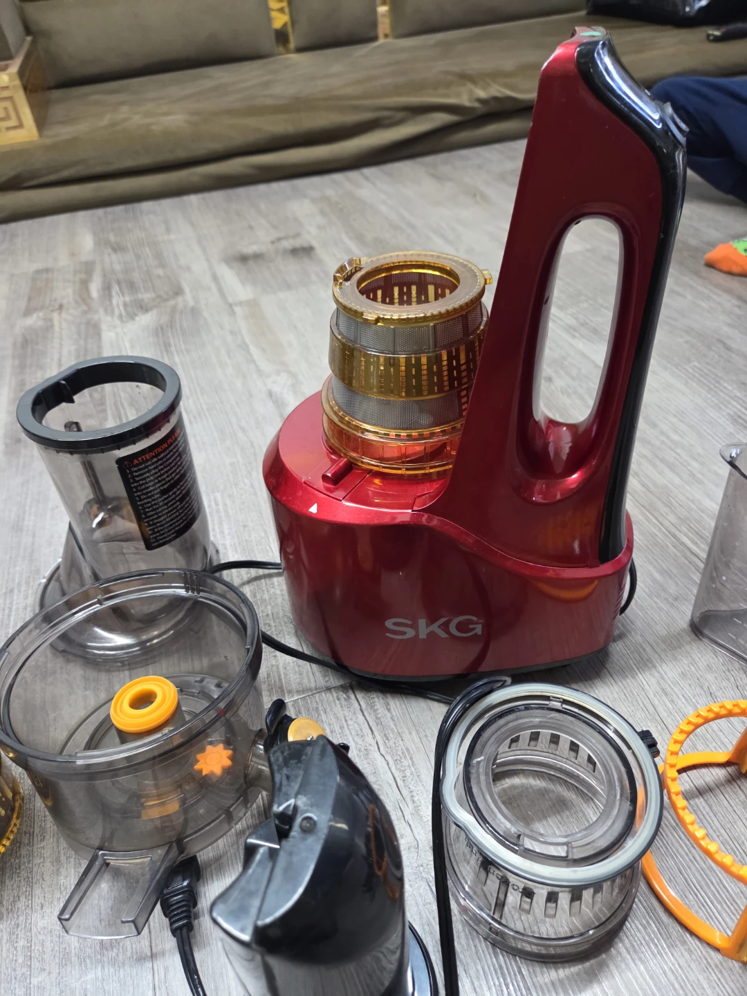 SKG Juicer - Red