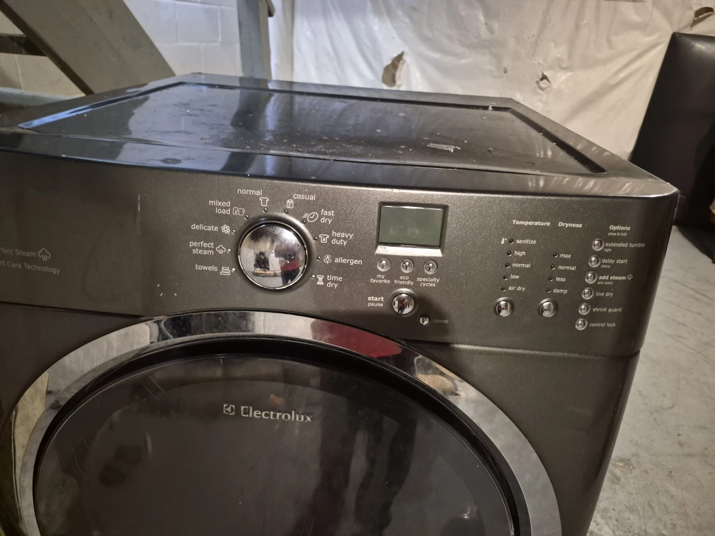 Electrolux Dryer - photo 2