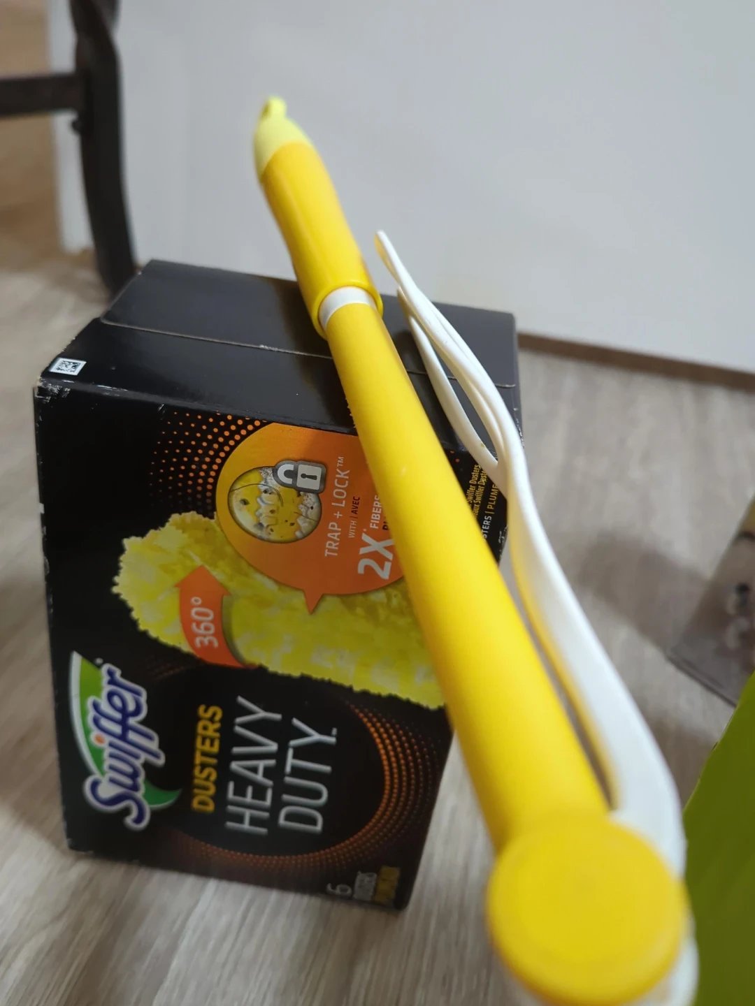 Swiffer Dusters Heavy Duty Trap + Lock with a Lavender Scent - photo 4