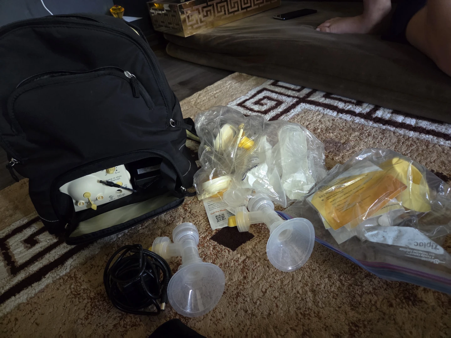 Medela Pump in Style Advanced Breast Pump with Backpack - photo 2
