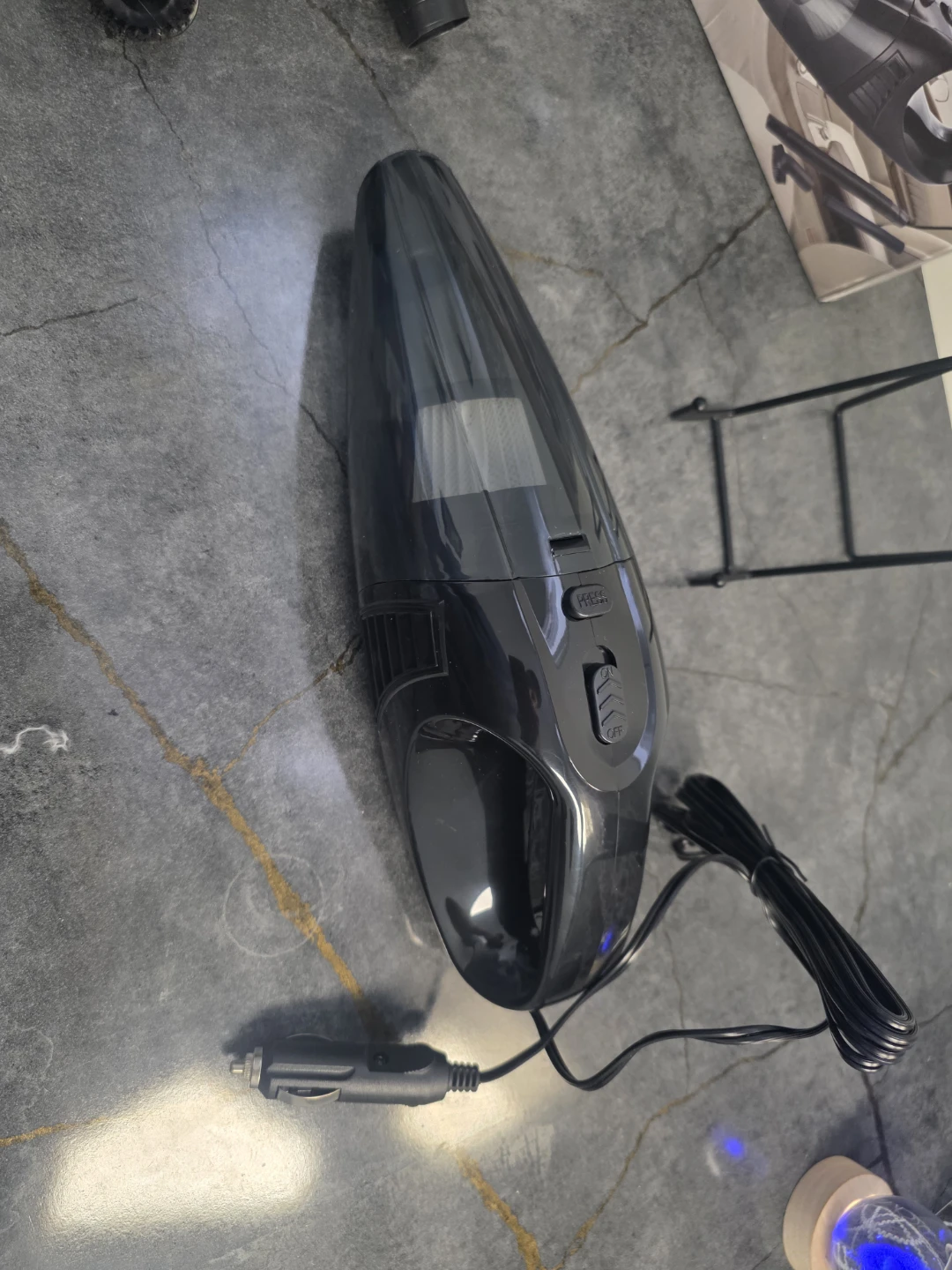 Portable 12V Handheld Car Vacuum Cleaner for Wet and Dry Use - photo 3