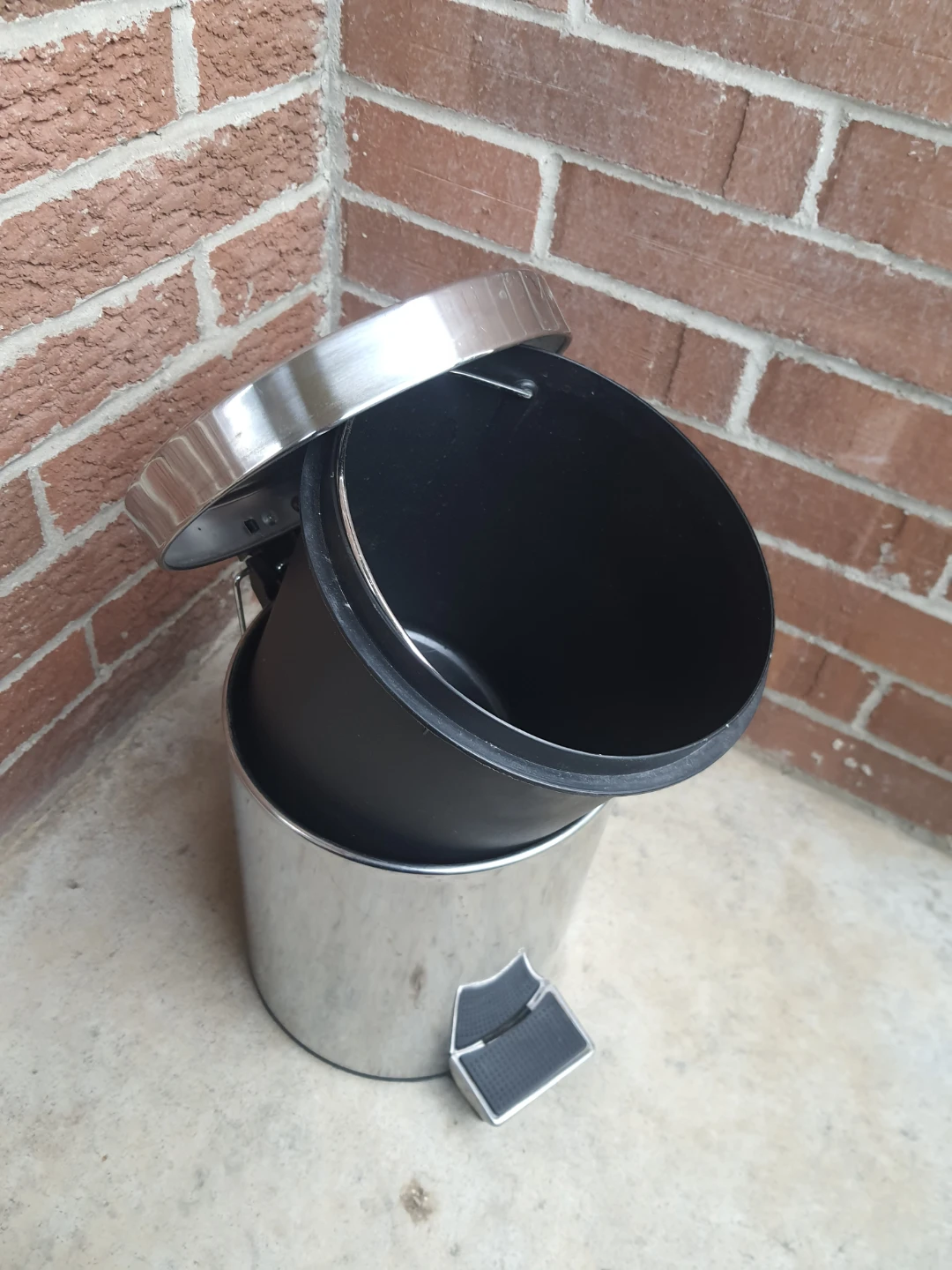 Stainless Steel Step Trash Can - photo 2