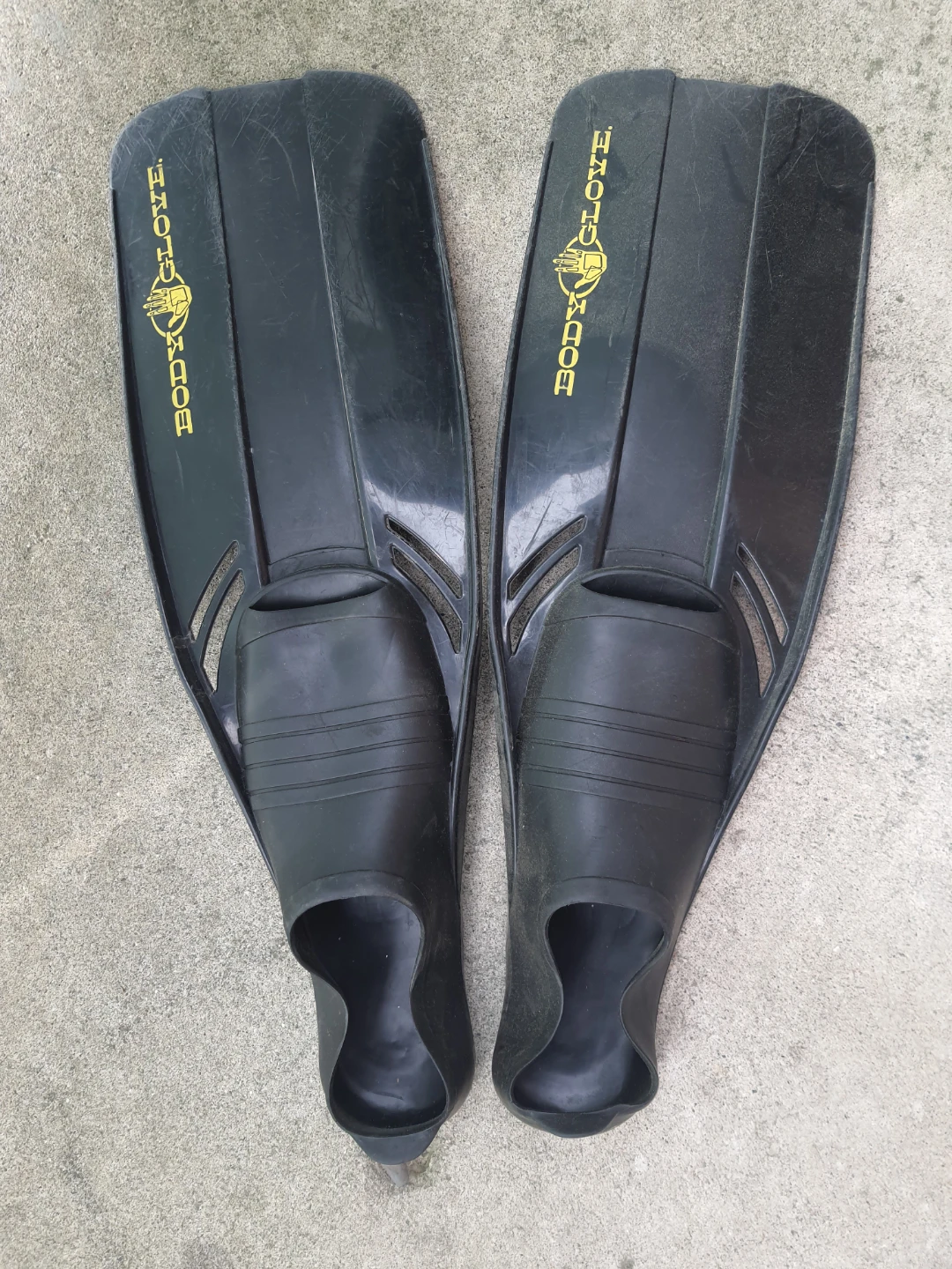 Swim Fins .. each pair for 5$ - photo 3