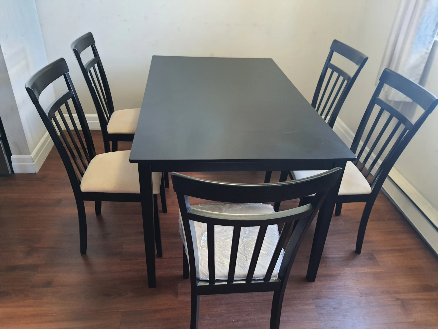 Dining Table & Chairs - Set of 5