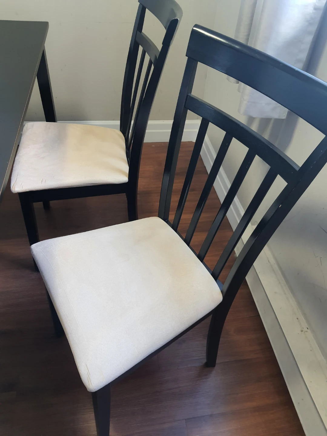 Dining Table & Chairs - Set of 5 - photo 2