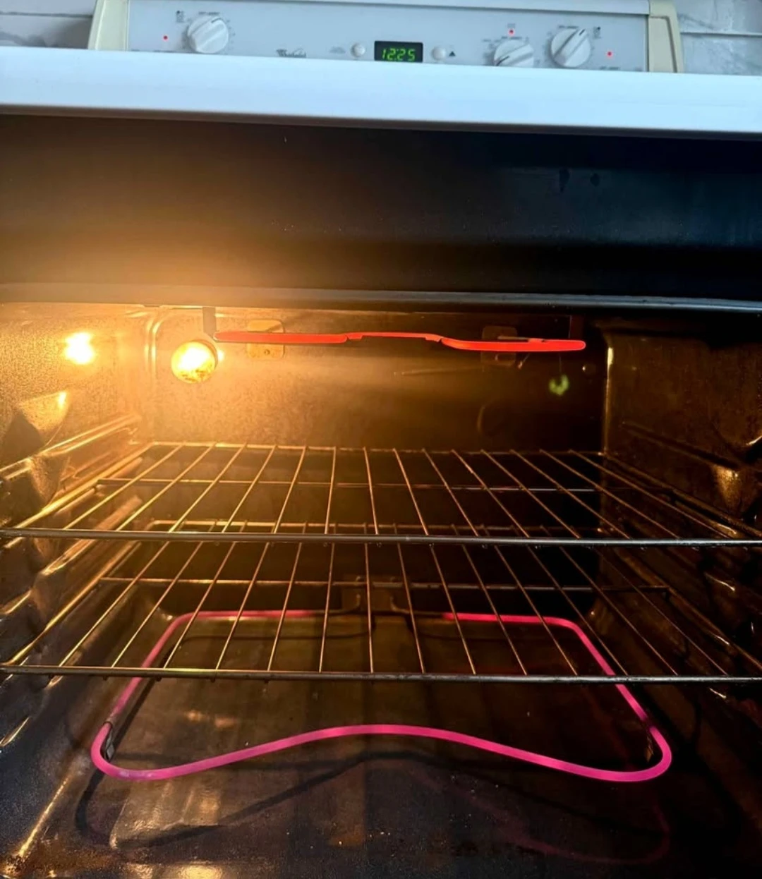 Whirlpool Electric Stove with Oven - photo 3