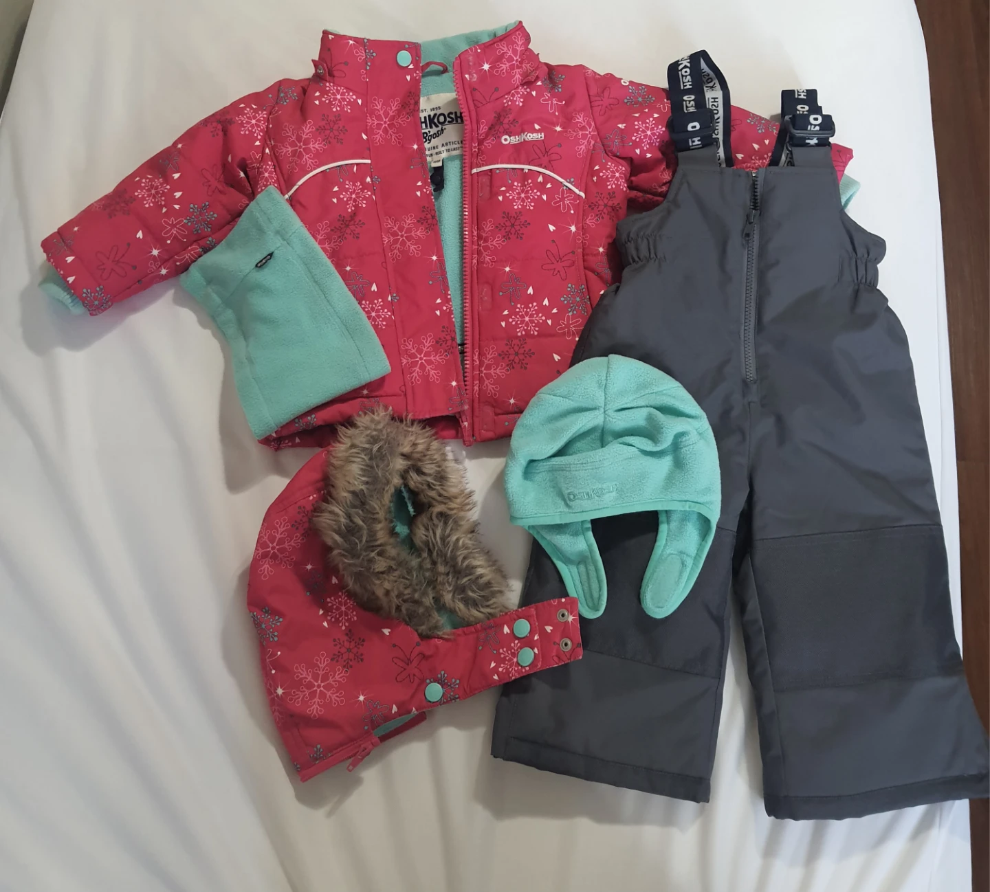OshKosh B'gosh 5-Piece Snowsuit Set - 18 Months