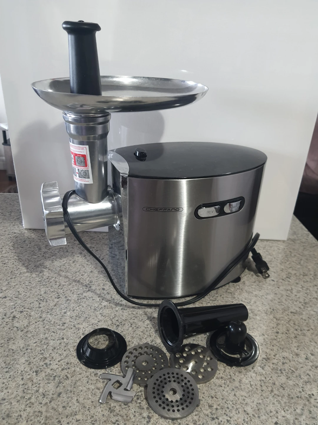 Cheffano Meat Grinder 350 Watt  ( urgent moving sale)