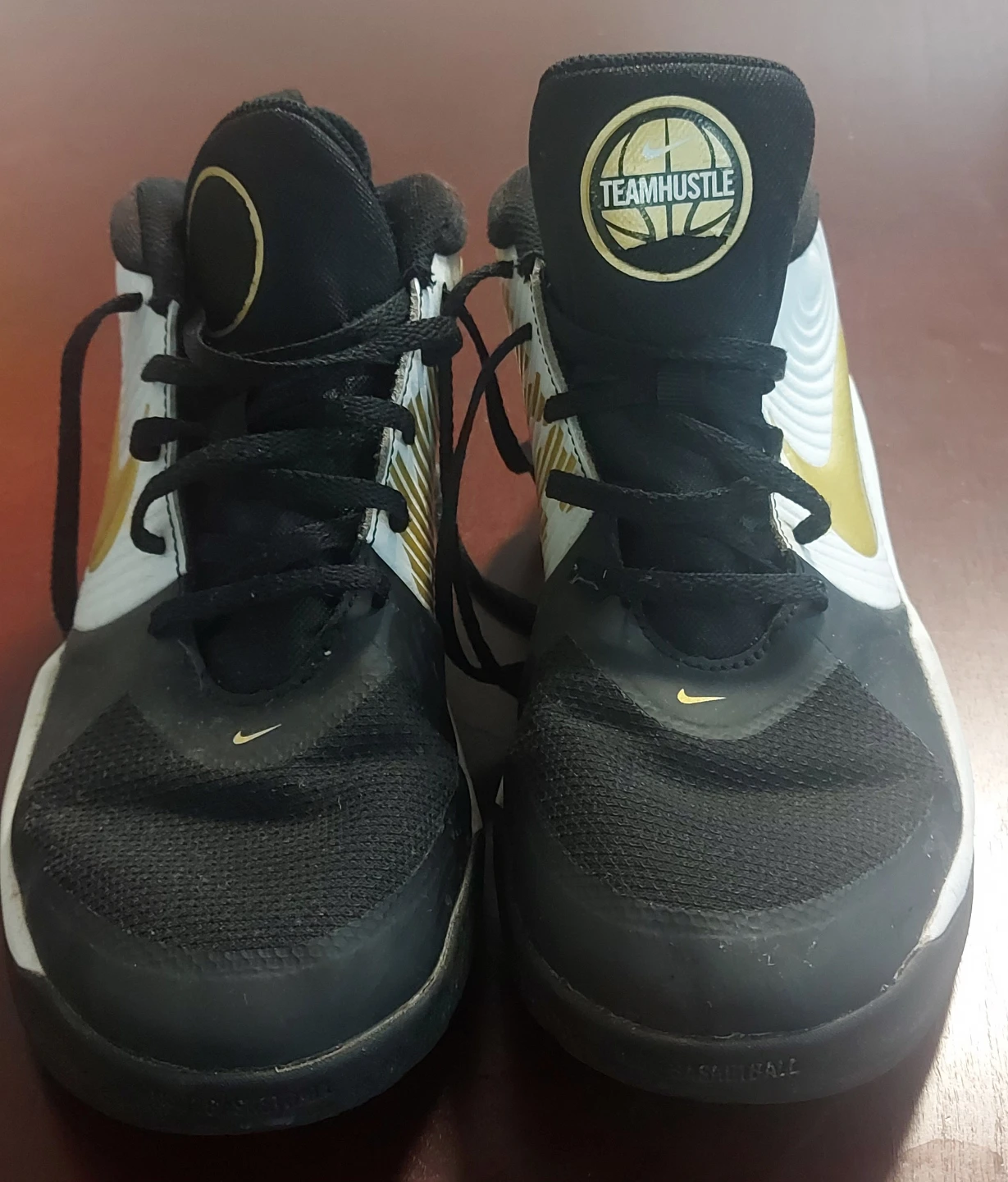 Nike Team Hustle D9 Basketball Shoes