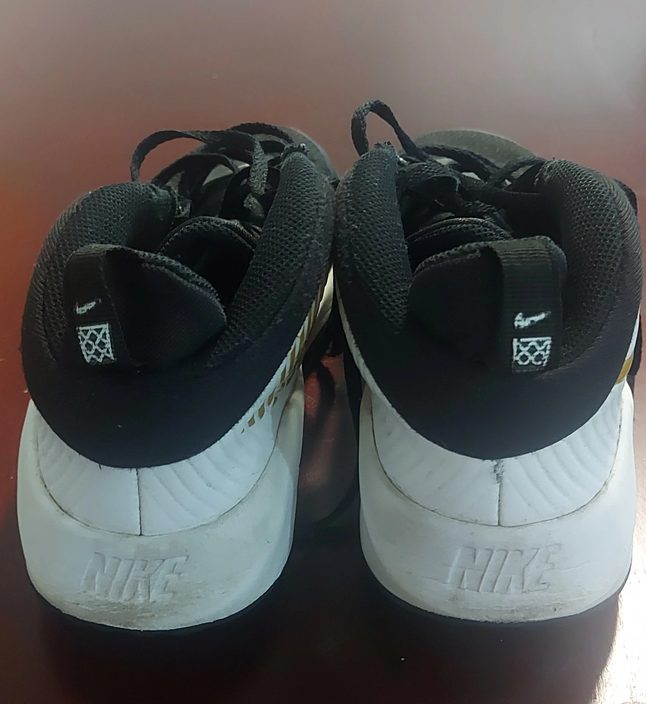 Nike Team Hustle D9 Basketball Shoes - photo 3