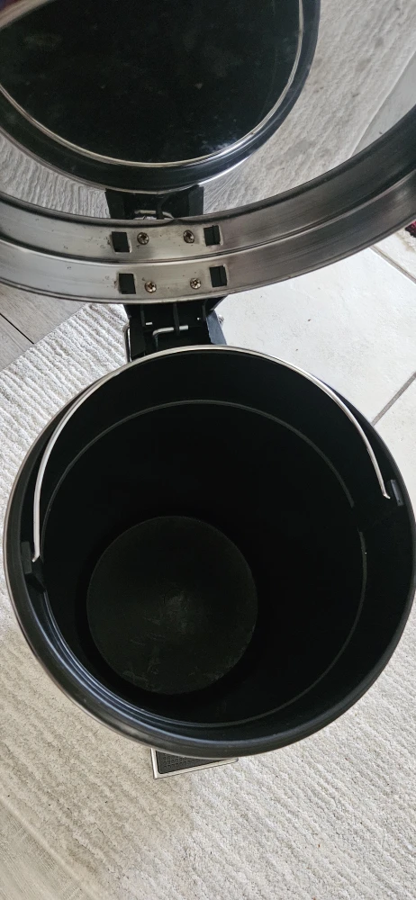 Stainless Steel Step-On Trash Can - photo 3
