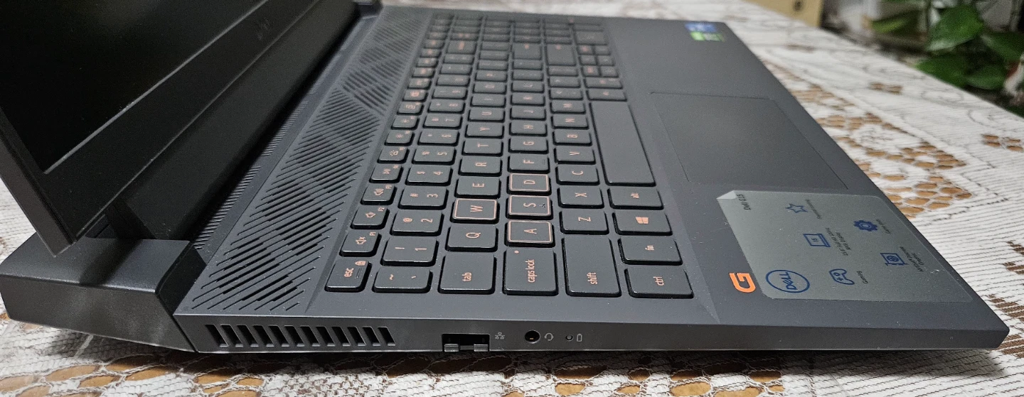 Dell G15 Gaming Laptop - photo 4