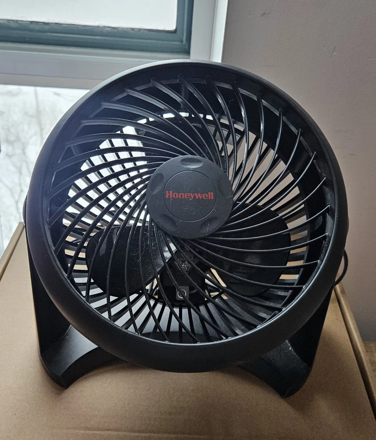 Honeywell Black Desk Fan - photo 2