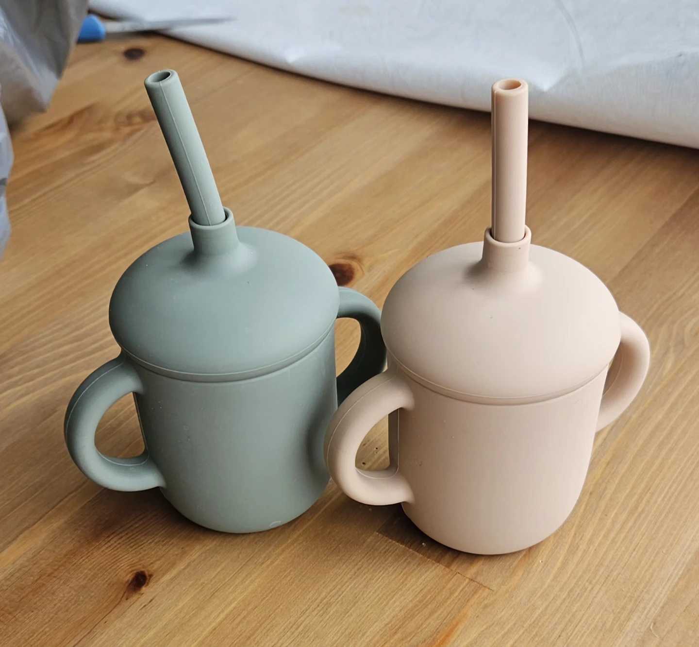 2 Silicone Sippy Cups with Straws - Green & Beige