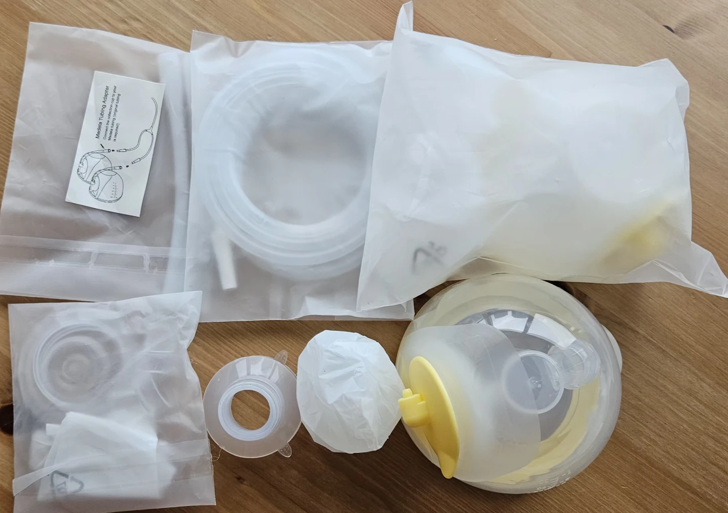 PumpMom Hand-Free Collection Cups - photo 3