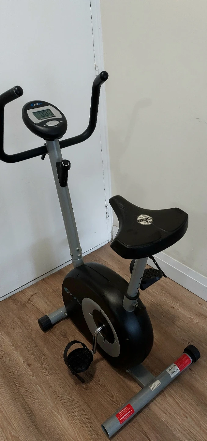 PT Fitness Exercise Bike