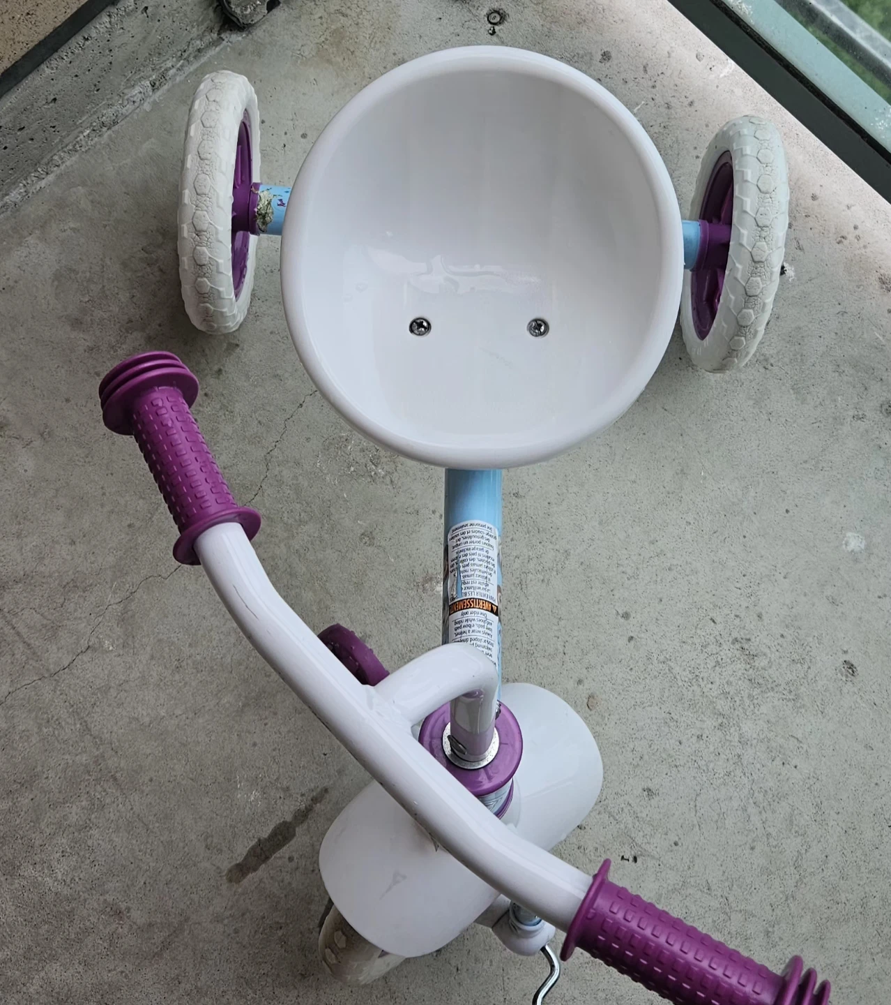 Frozen Kids Tricycle - photo 2