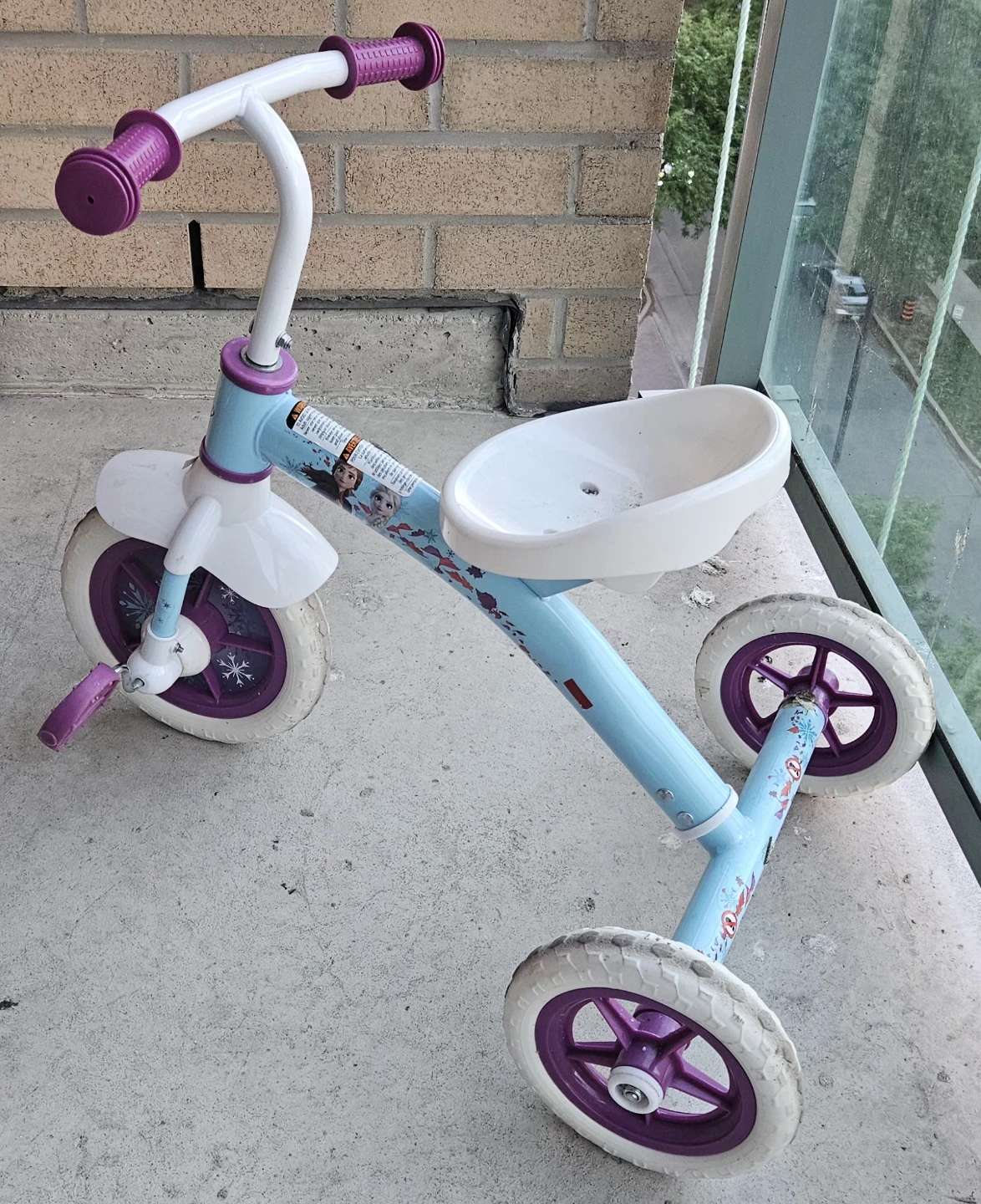 Disney Frozen Kids' Tricycle