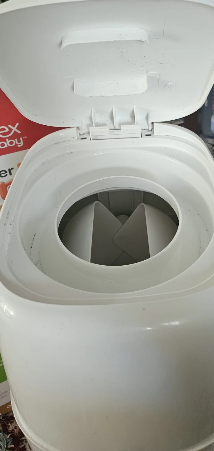 Complete All-in-On Diaper Disposal System - photo 3