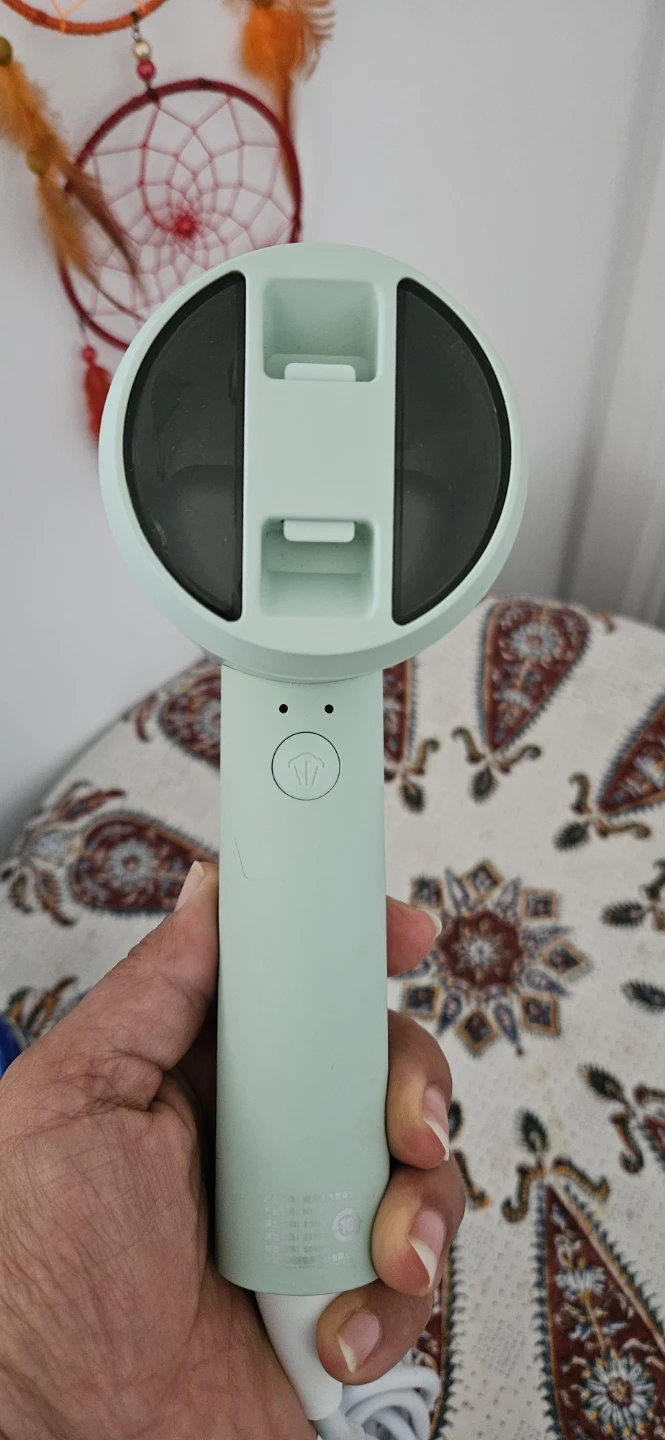 Portable Handheld Clothes Steamer - photo 2