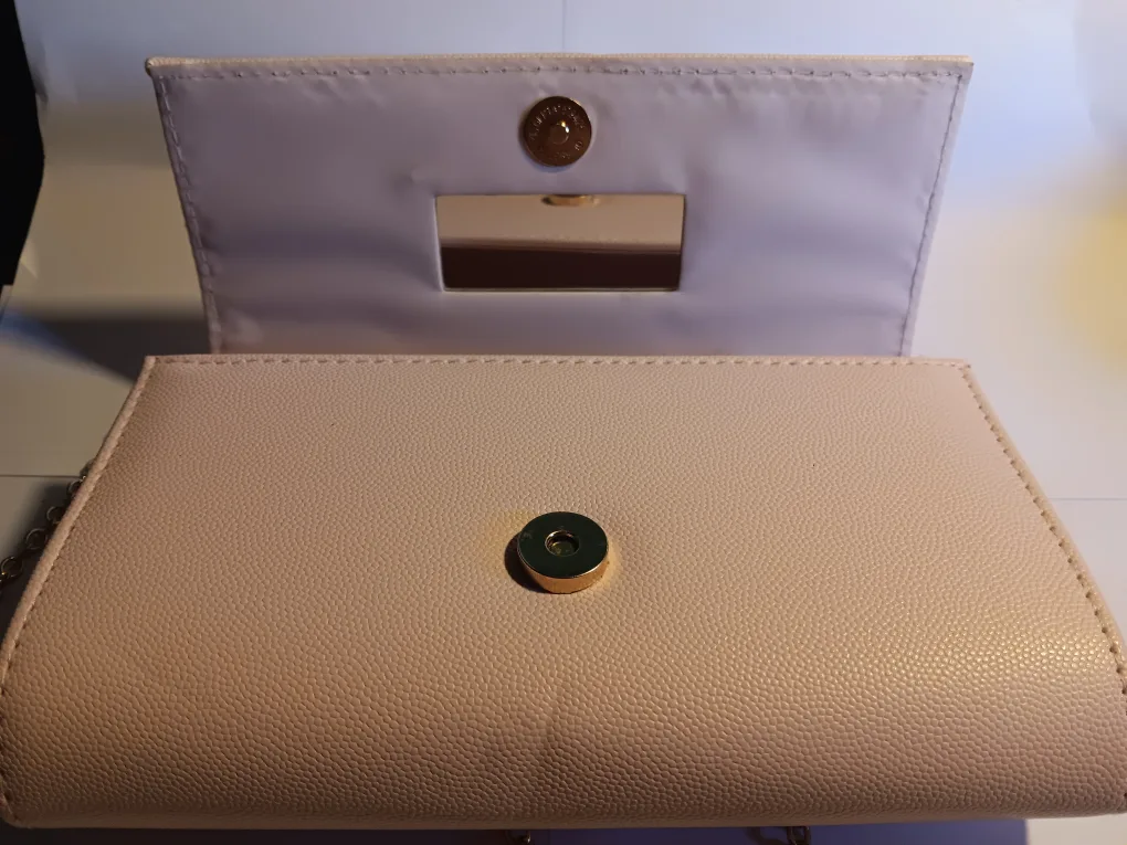 Tan Clutch w/ Removeable Chain Strap #freecycle image indicator(2)