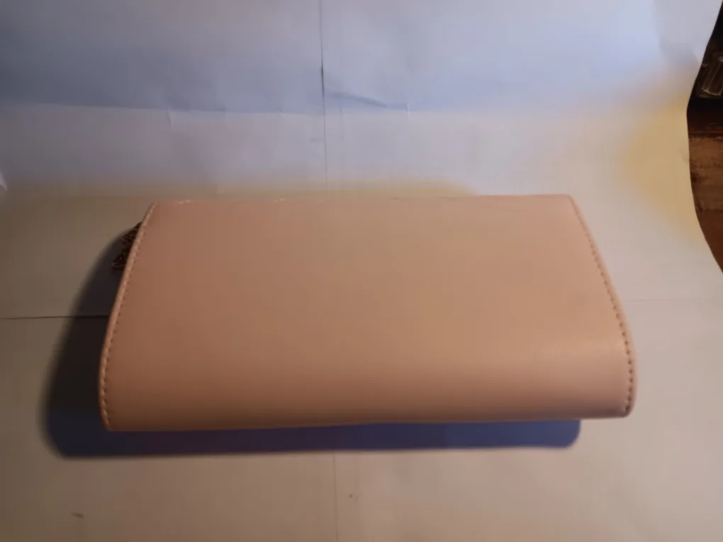 Tan Clutch w/ Removeable Chain Strap #freecycle image indicator(4)