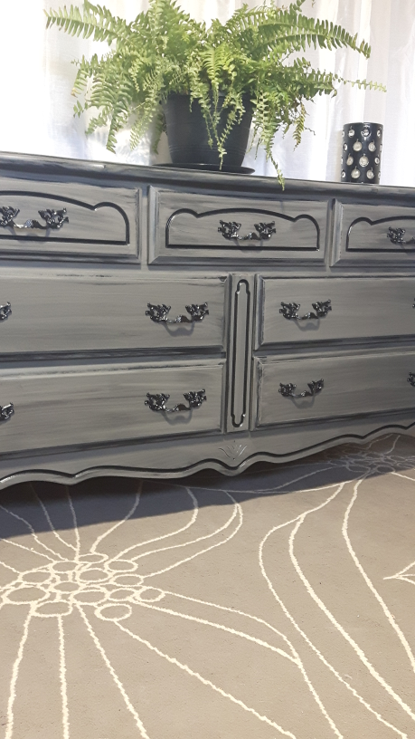 French Provincial Dresser - photo 2