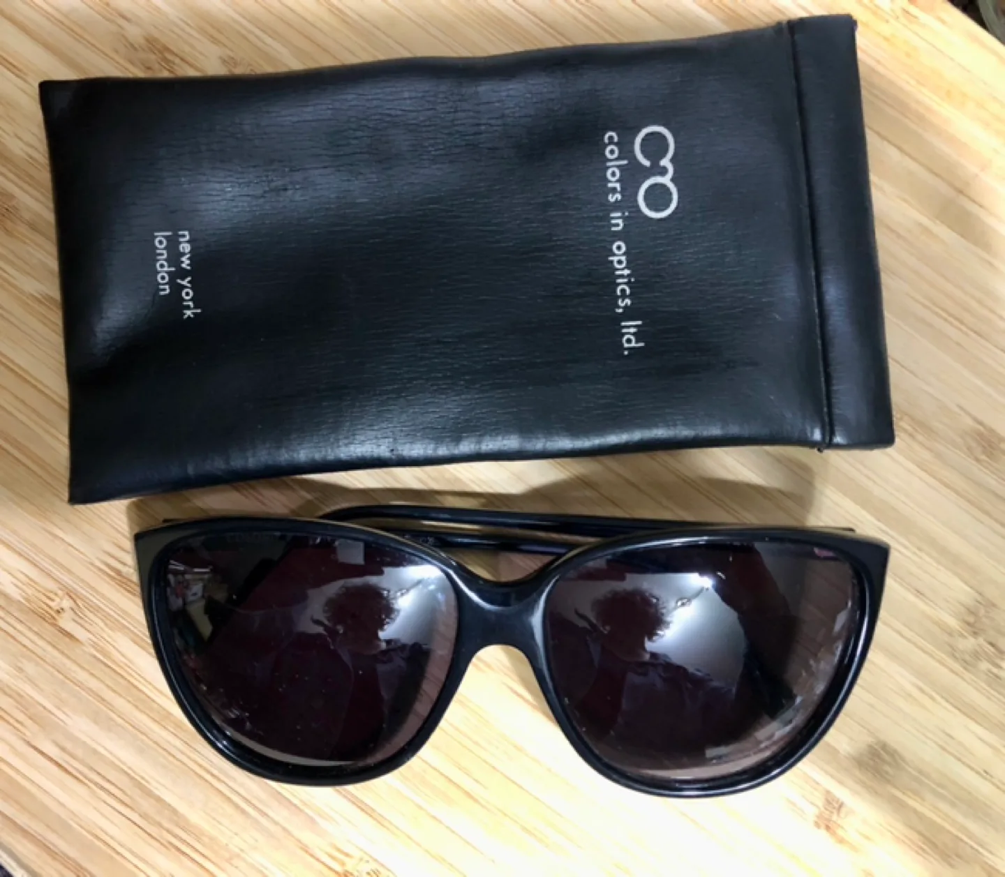 Vintage 80’s Oversized Cat-Eye Black Sunglasses image indicator(4)