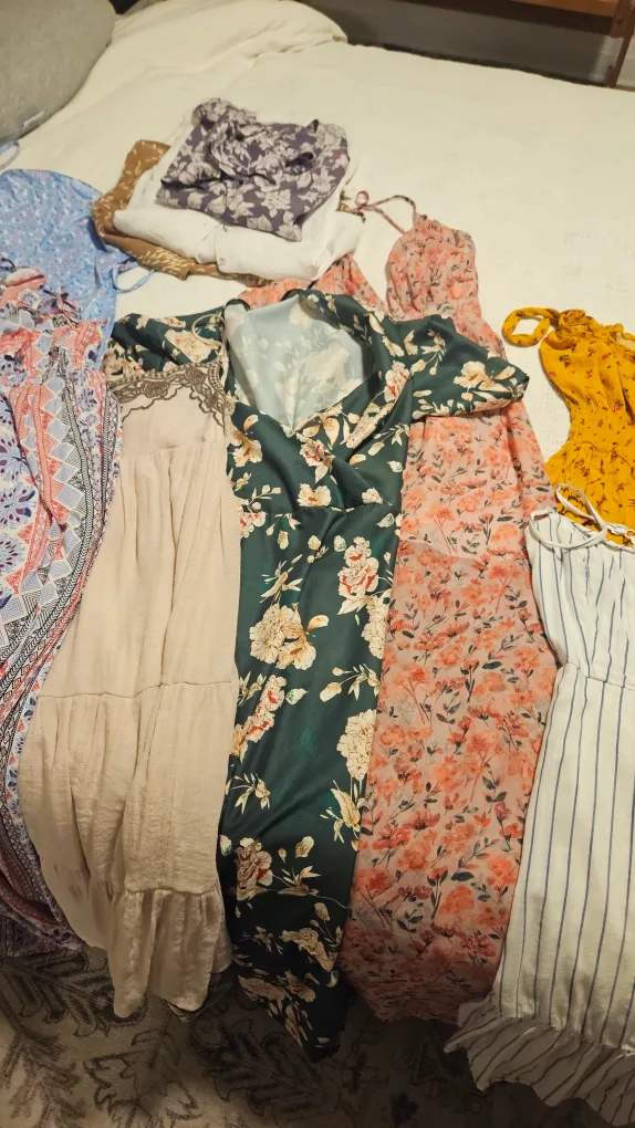 Bundle of 7  pregnancy dresses & 3 buttoned up long sleeve shirt image indicator(3)