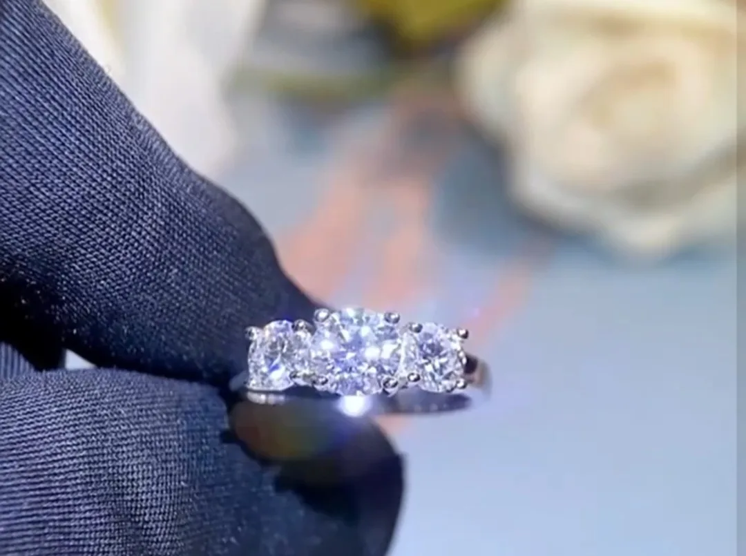 GRA Three Stone Moissanite  Ring SIZE 6 image indicator(3)