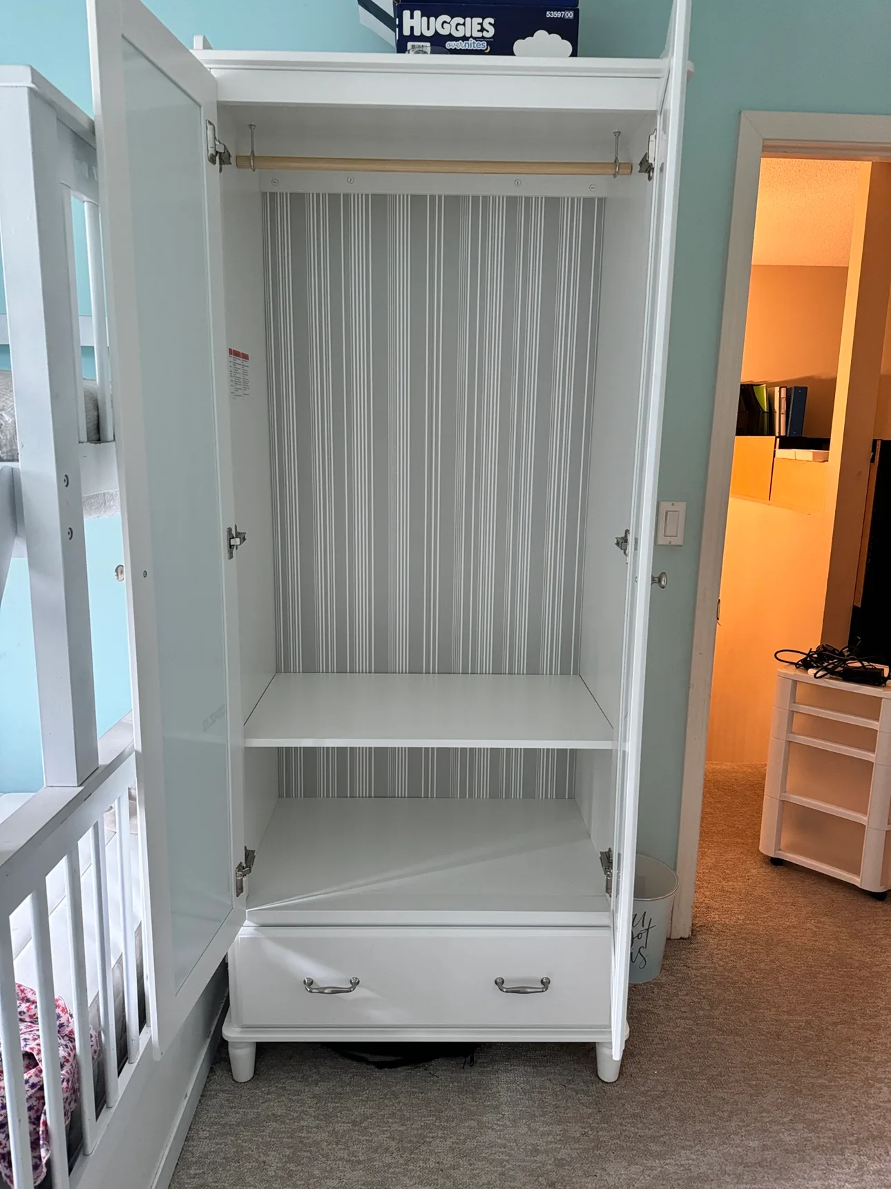 White Mirrored Armoire image indicator(4)