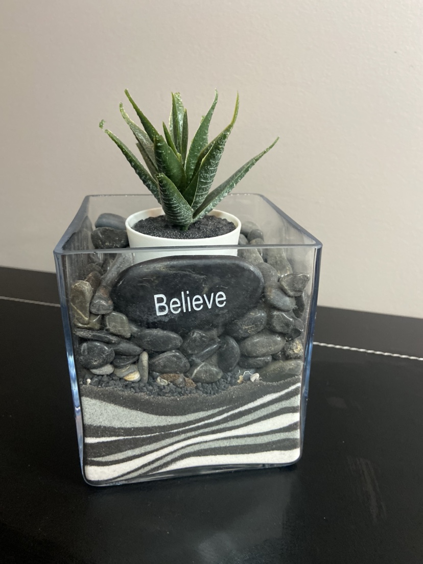 Square glass vase clear with artificial plant Believe