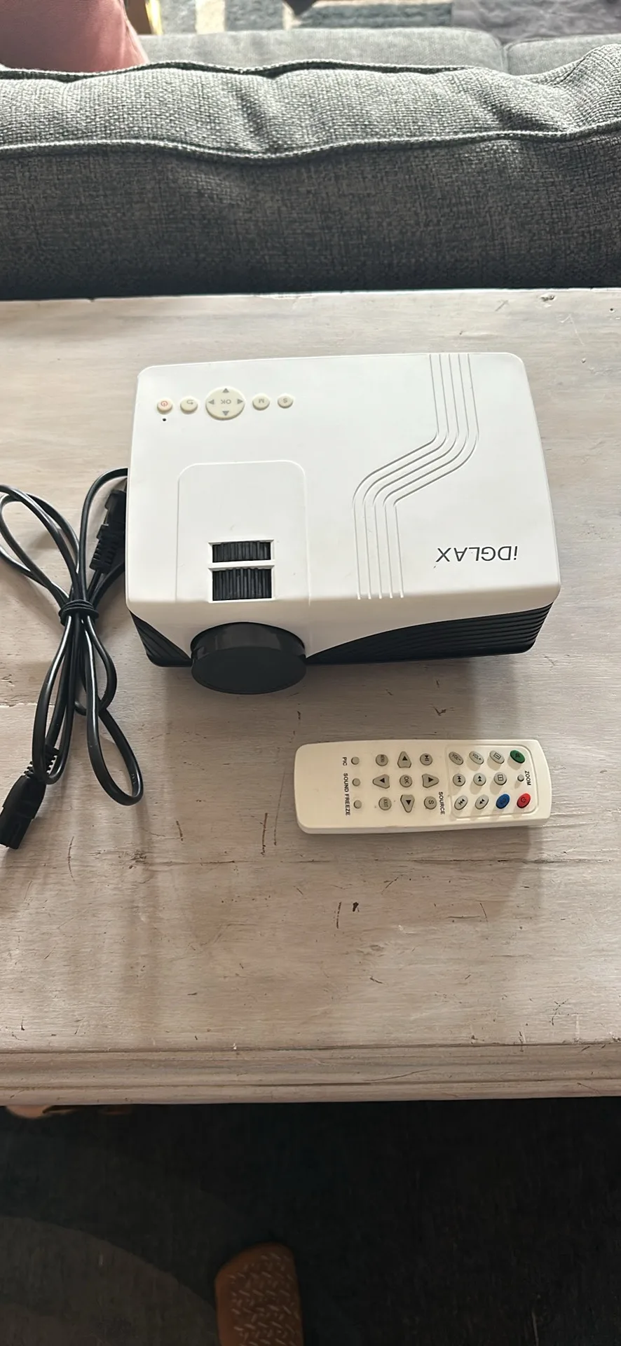 iDGLAX iDG-787W/785 LCD LED  Mini Portable Projector thumbnail