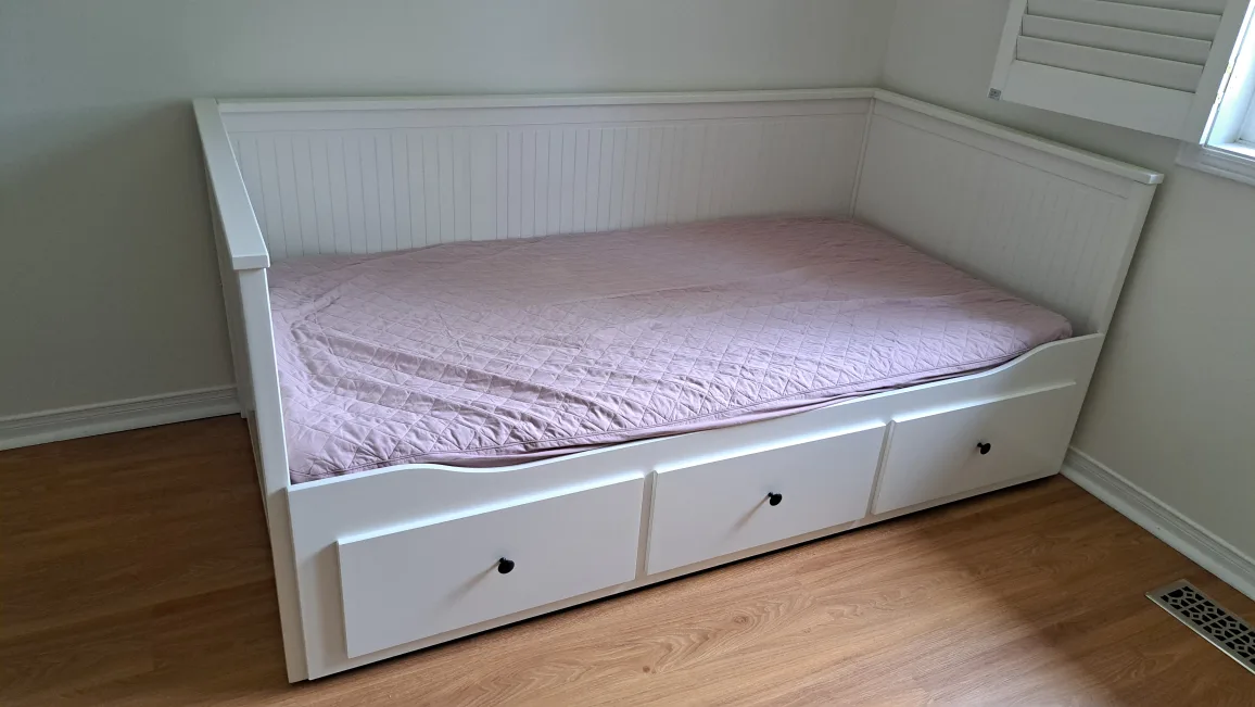 IKEA HEMNES Daybed Frame image indicator(2)