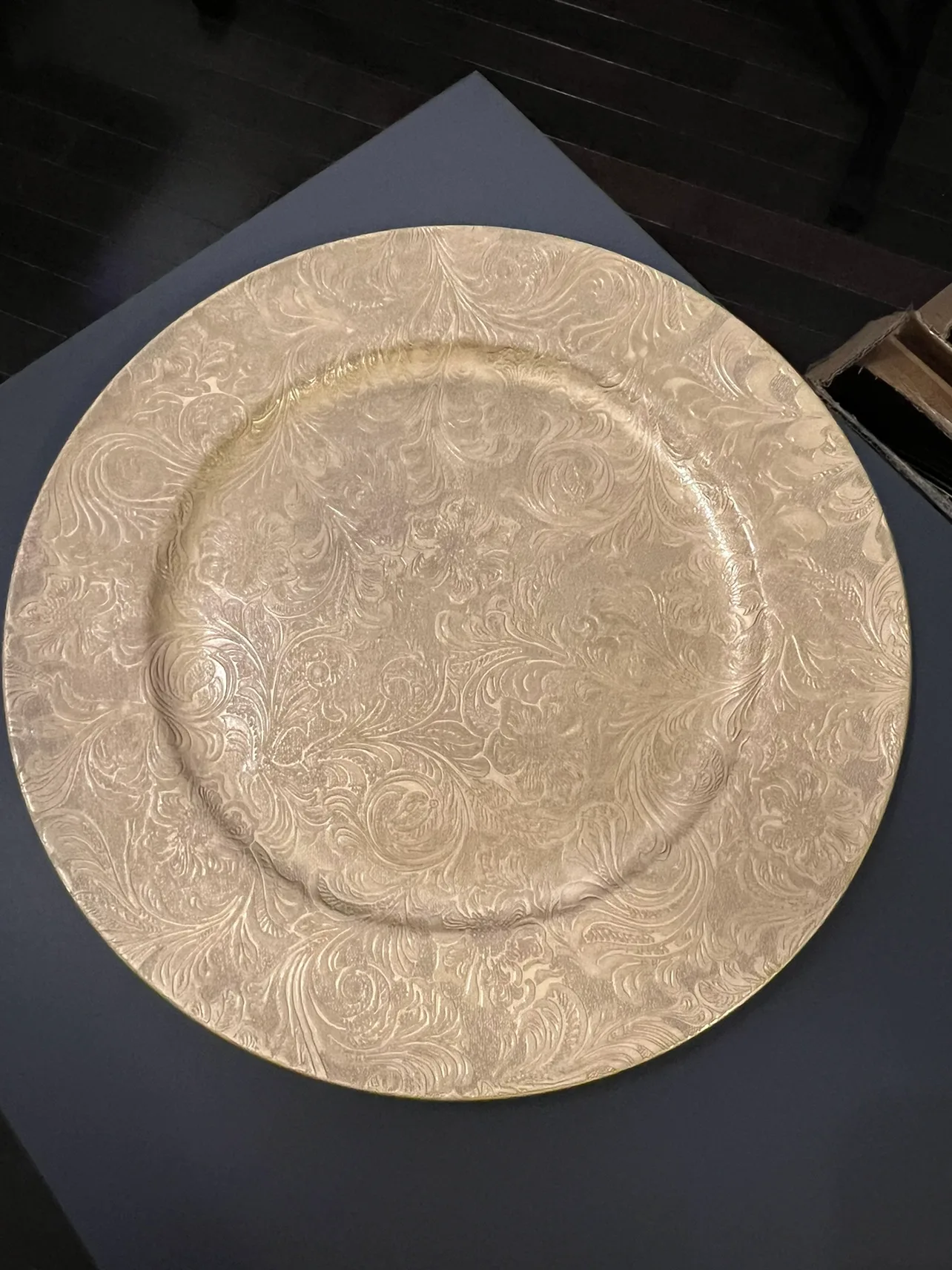 Set of 40 Gold Charger Plates