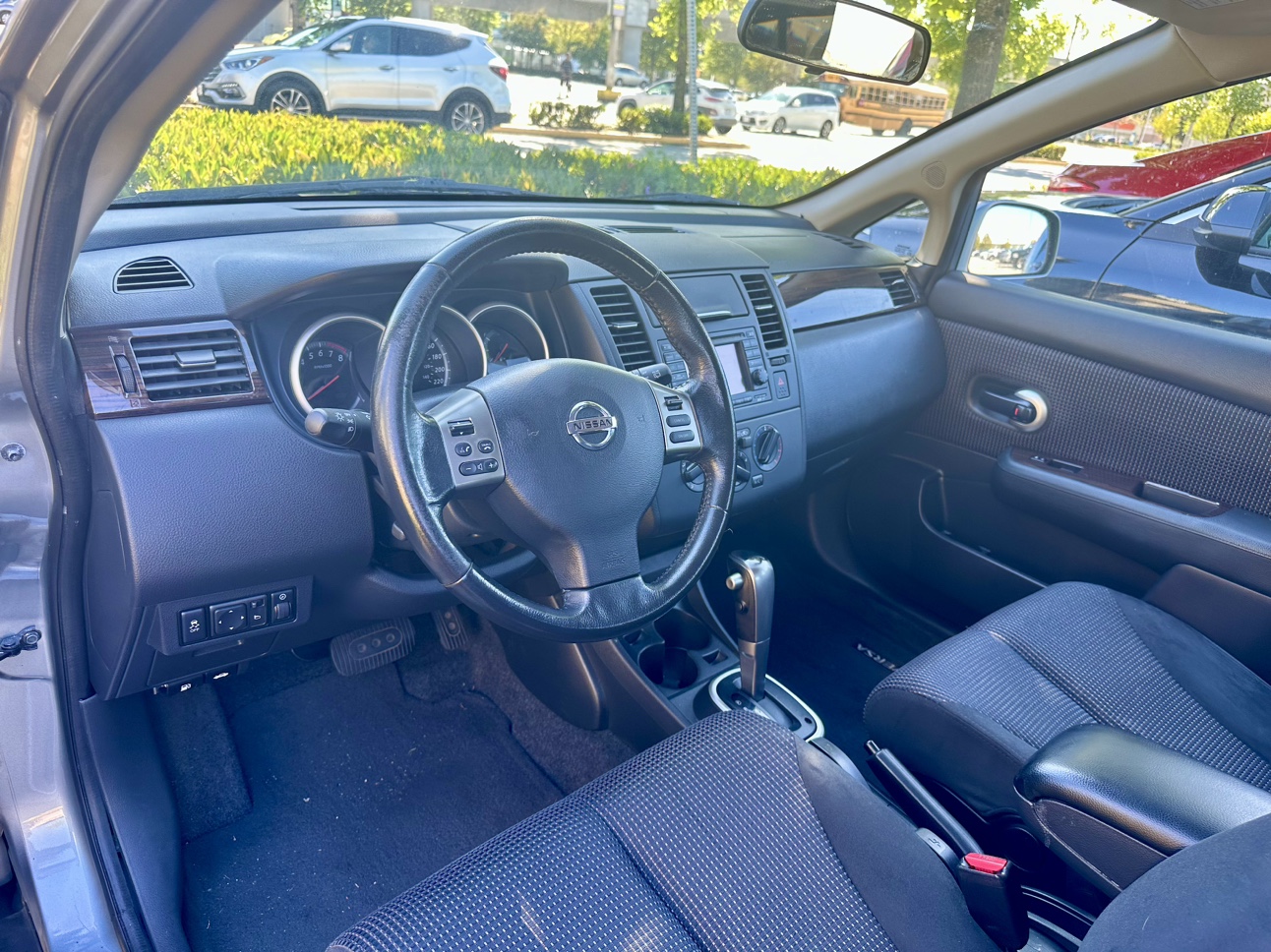 2010 Nissan Versa - photo 3