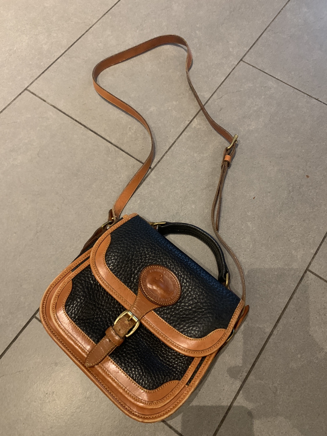 Vintage Dooney & Bourke Leather Crossbody Bag - photo 3