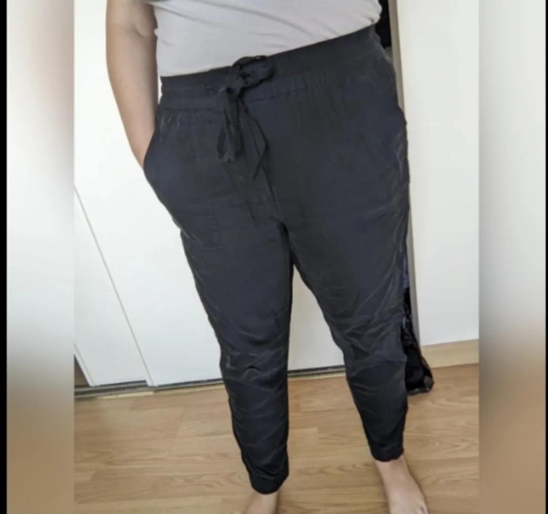 Black Pants image indicator(8)