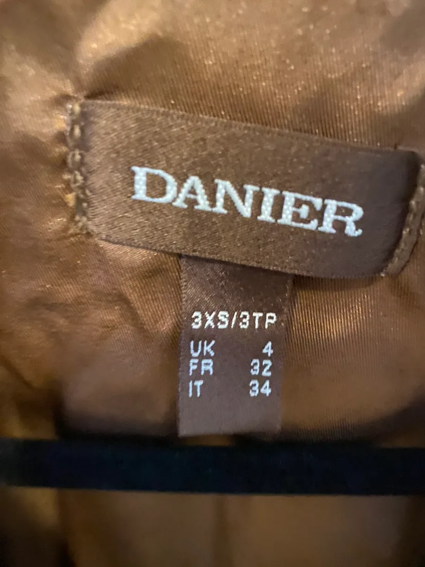 Women’s Danier Leather Jacket image indicator(3)