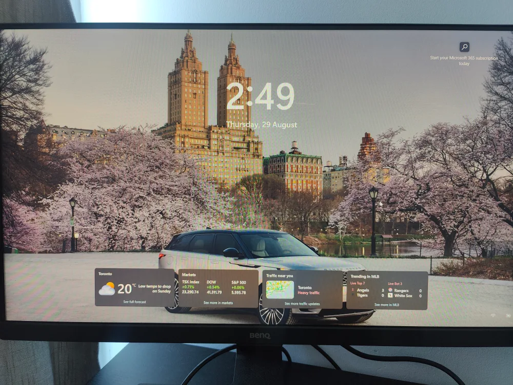 BenQ Computer Monitor 27"inch thumbnail