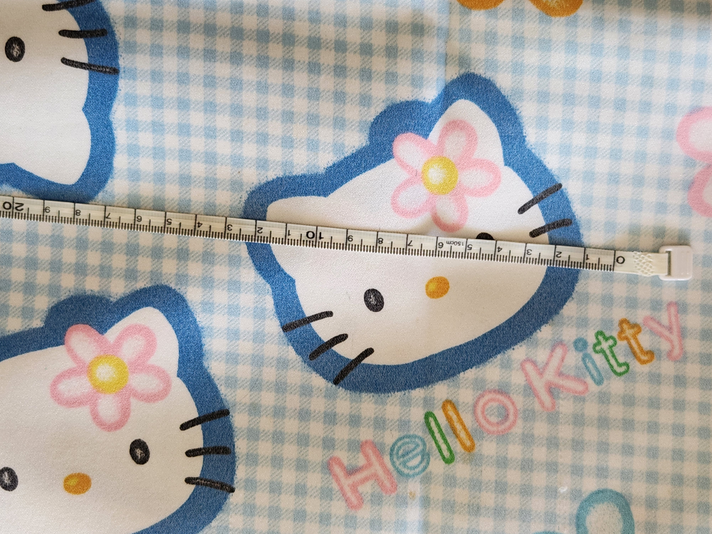 Hello Kitty Fabric Table Cover - photo 3