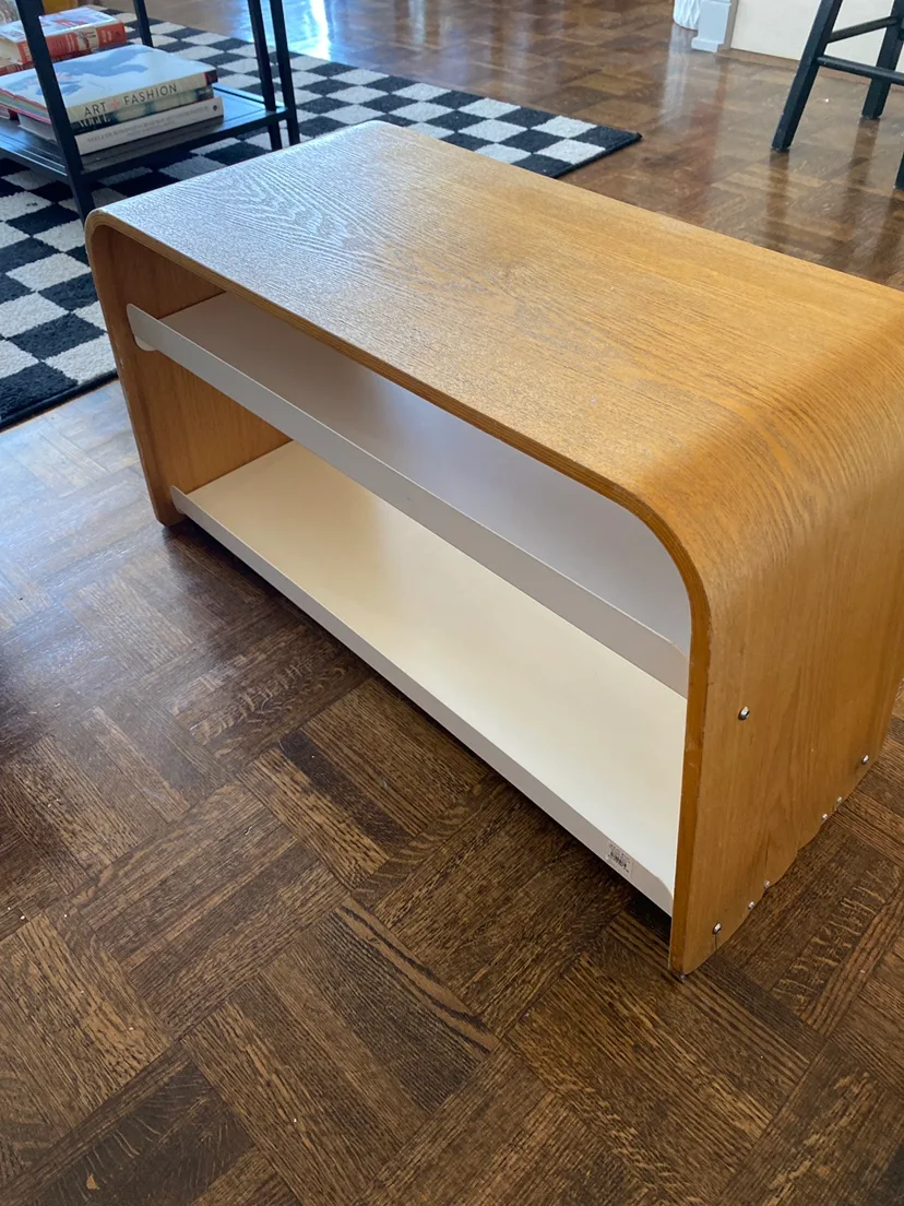 VINTAGE METAL/ WOODEN SHELD image indicator(4)