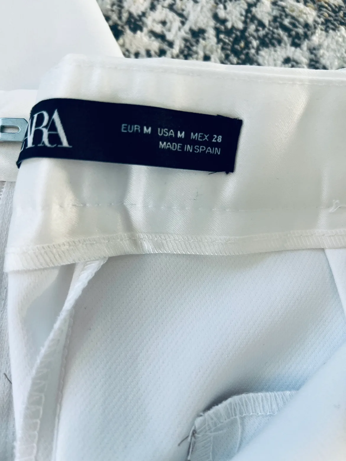 Zara White Dress Pants image indicator(3)