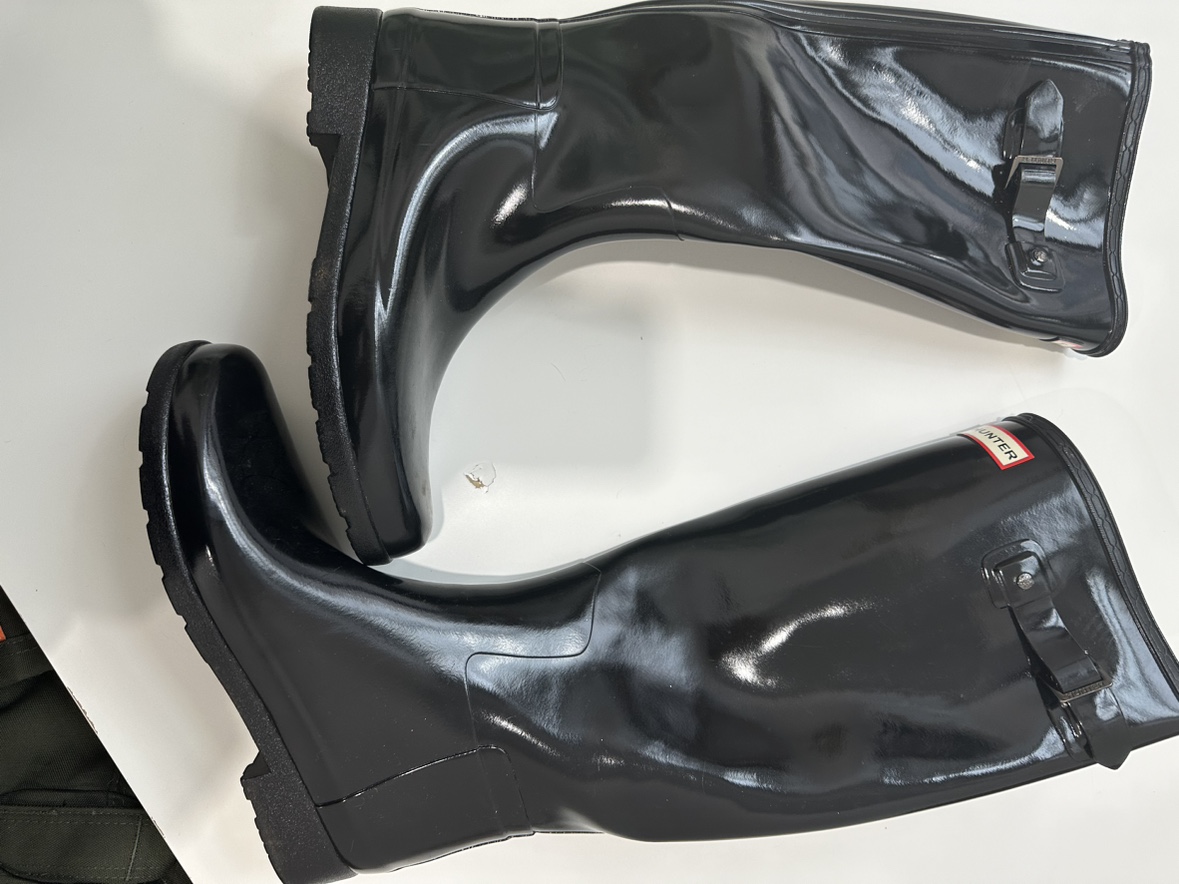 Hunter Women's Gloss Rain Boots