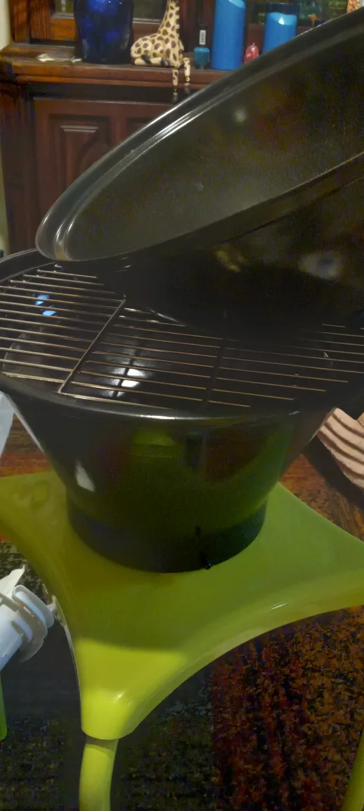 Charcoal Grill portable  with handle image indicator(2)