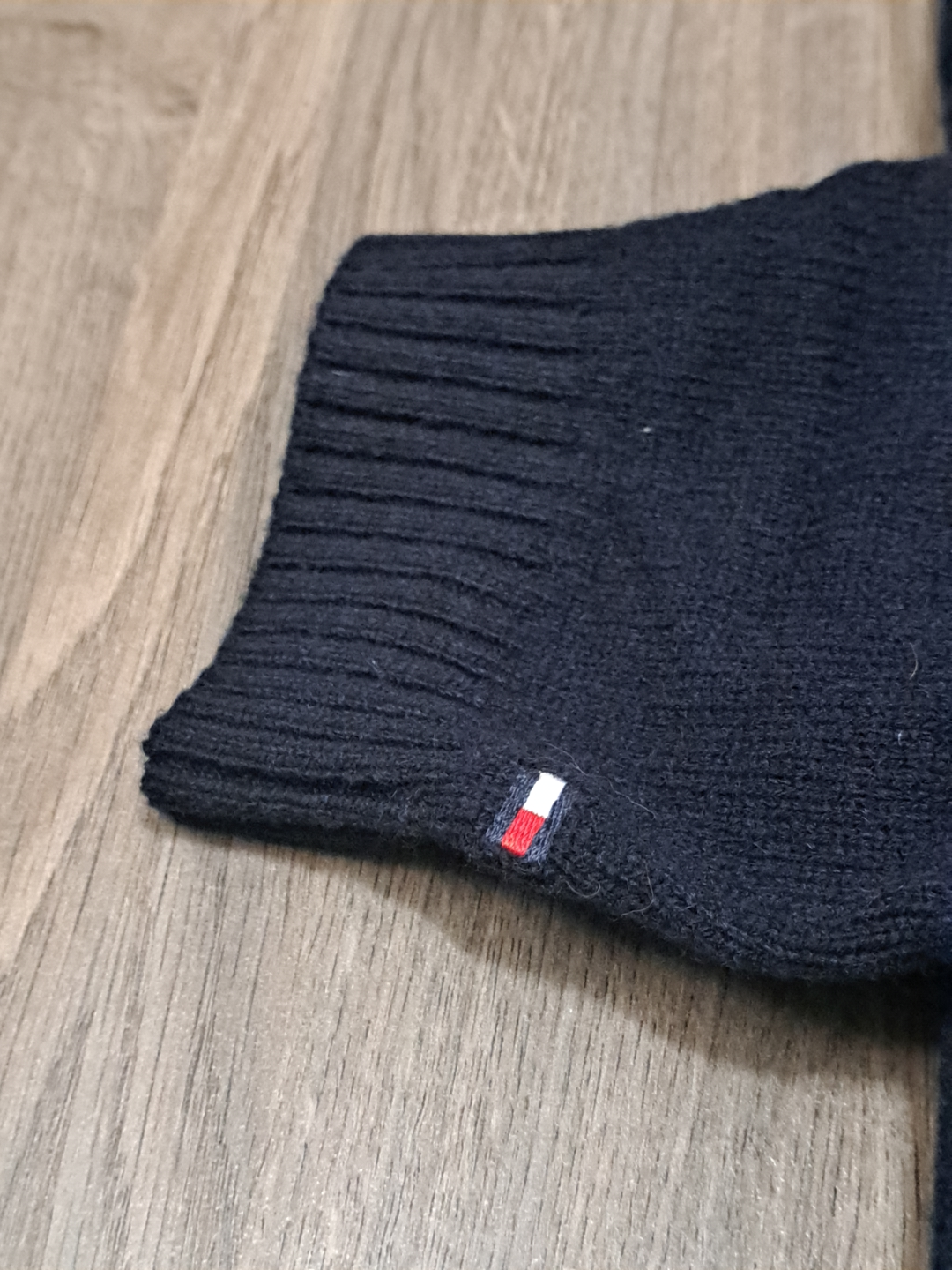 Tommy Hilfiger V-Neck Sweater Mens Large - photo 4