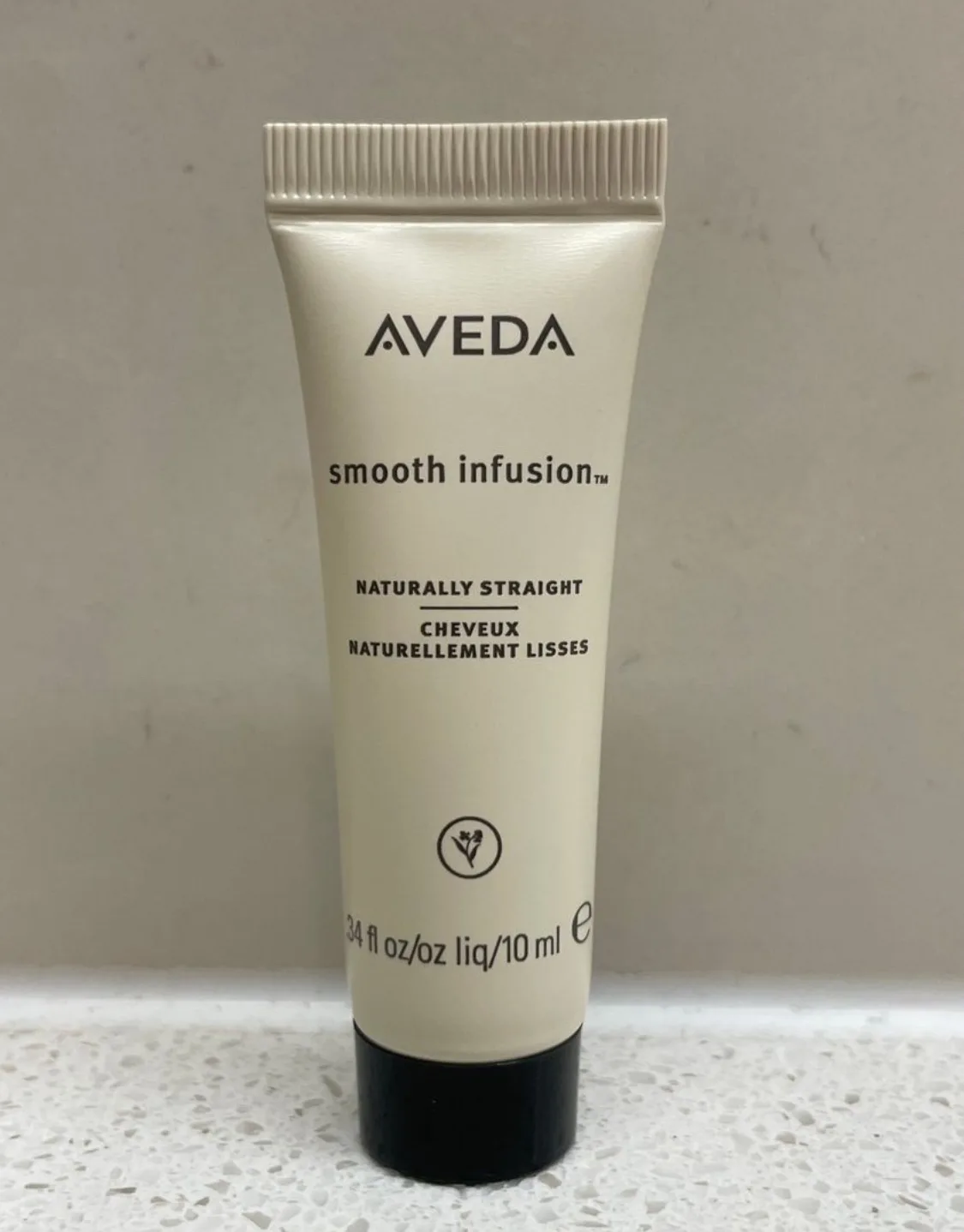 AVEDA products (shampoo and conditioner) image indicator(5)