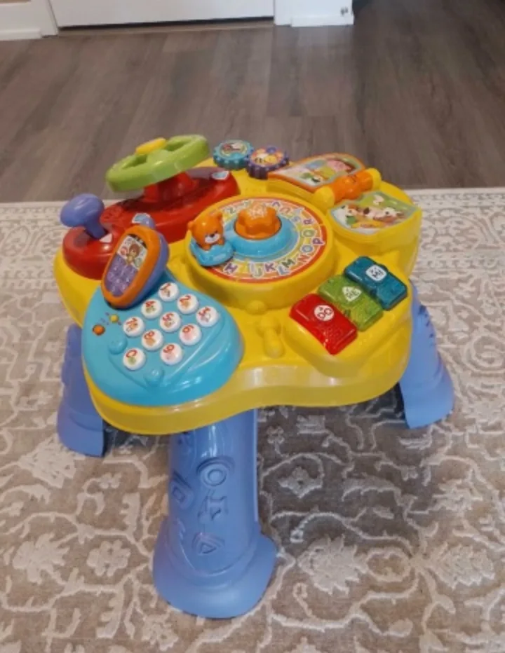 VTech Magic Star Learning Table-Bilingual image indicator(2)