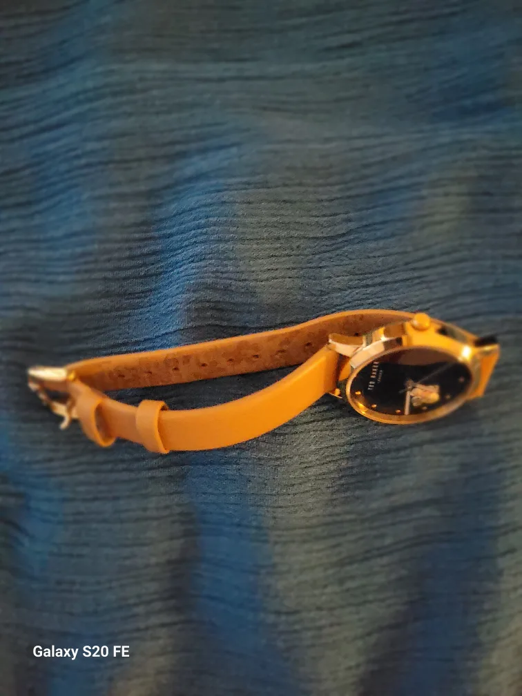 Ted Baker  Watch Tan Leather strap /Gold Honey Bee image indicator(3)